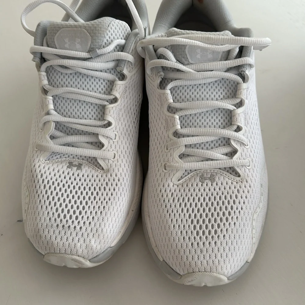 Under Armour men’s Infinite 5 tennis shoes size 11 - Picture 3 of 8